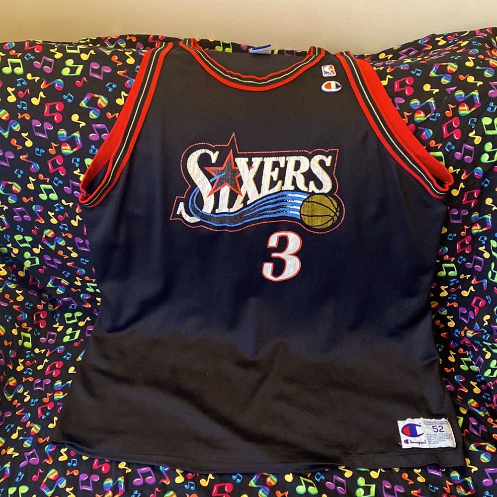 Vintage Allen Iverson Sixers Jersey very good condition no damages or holes
